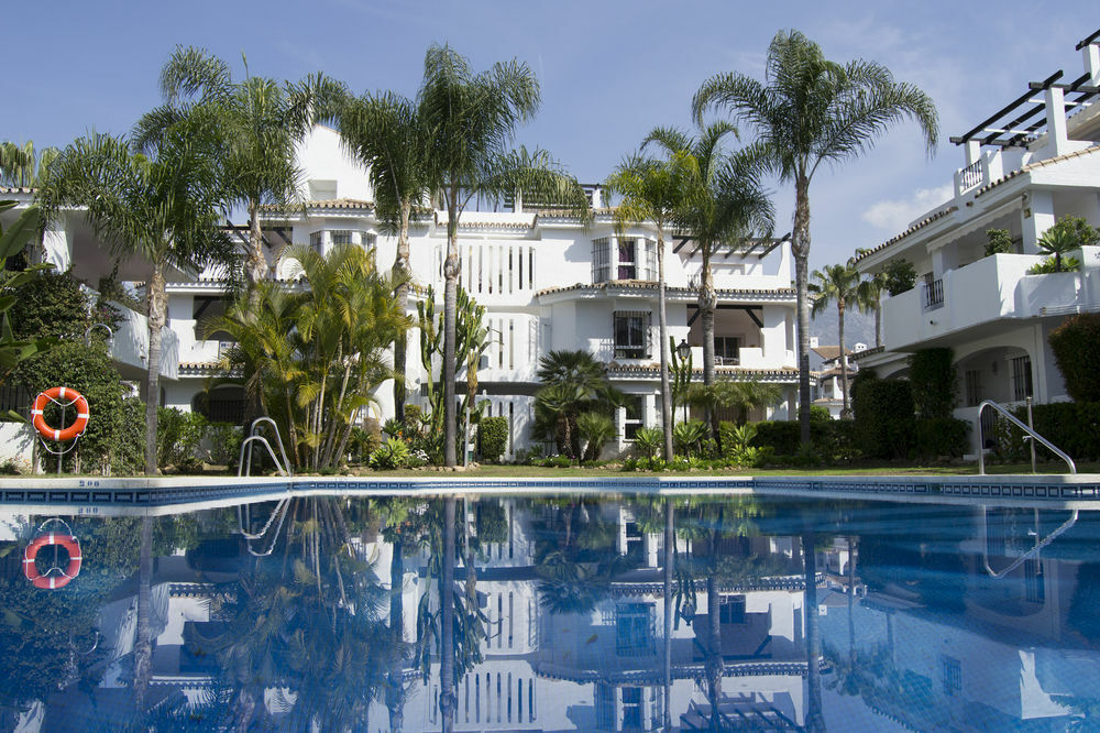 Apartamentos Y Casas Serinamar Marbella Эль-Анхель Экстерьер фото