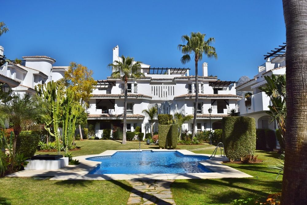 Apartamentos Y Casas Serinamar Marbella Эль-Анхель Экстерьер фото