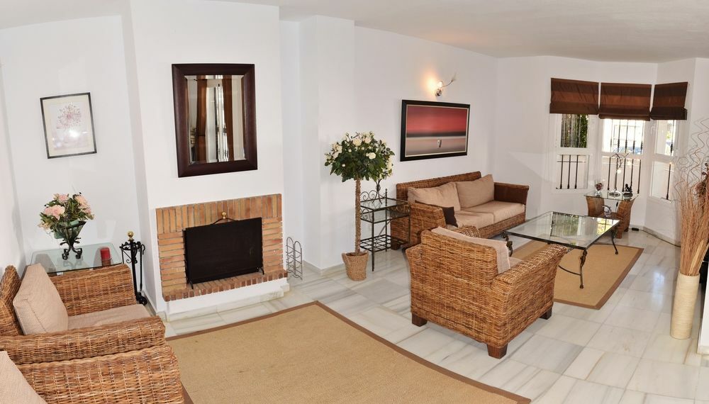 Apartamentos Y Casas Serinamar Marbella Эль-Анхель Экстерьер фото
