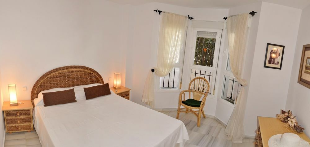Apartamentos Y Casas Serinamar Marbella Эль-Анхель Экстерьер фото