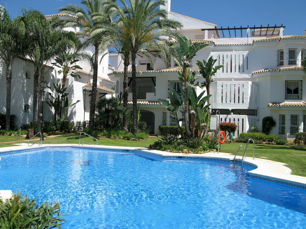 Apartamentos Y Casas Serinamar Marbella Эль-Анхель Экстерьер фото